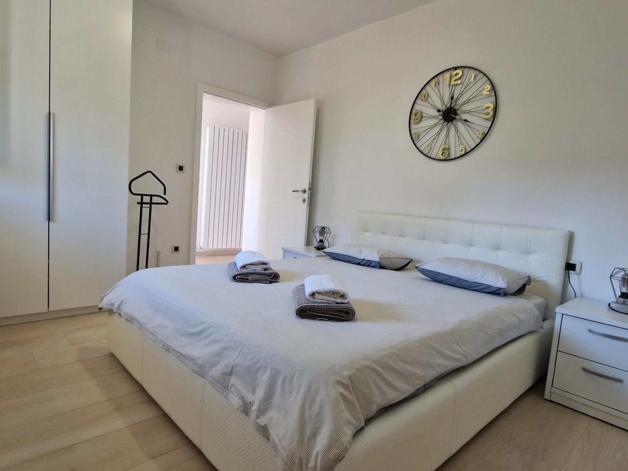פורץ Apartmani Melanie מראה חיצוני תמונה