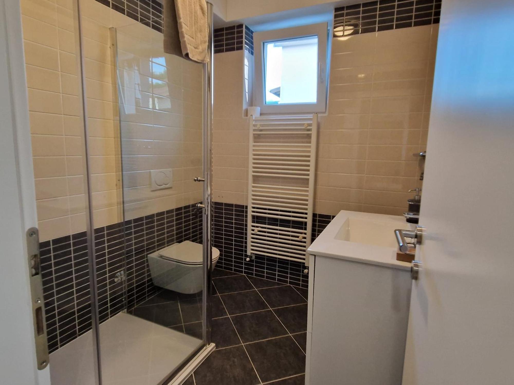 פורץ Apartmani Melanie מראה חיצוני תמונה